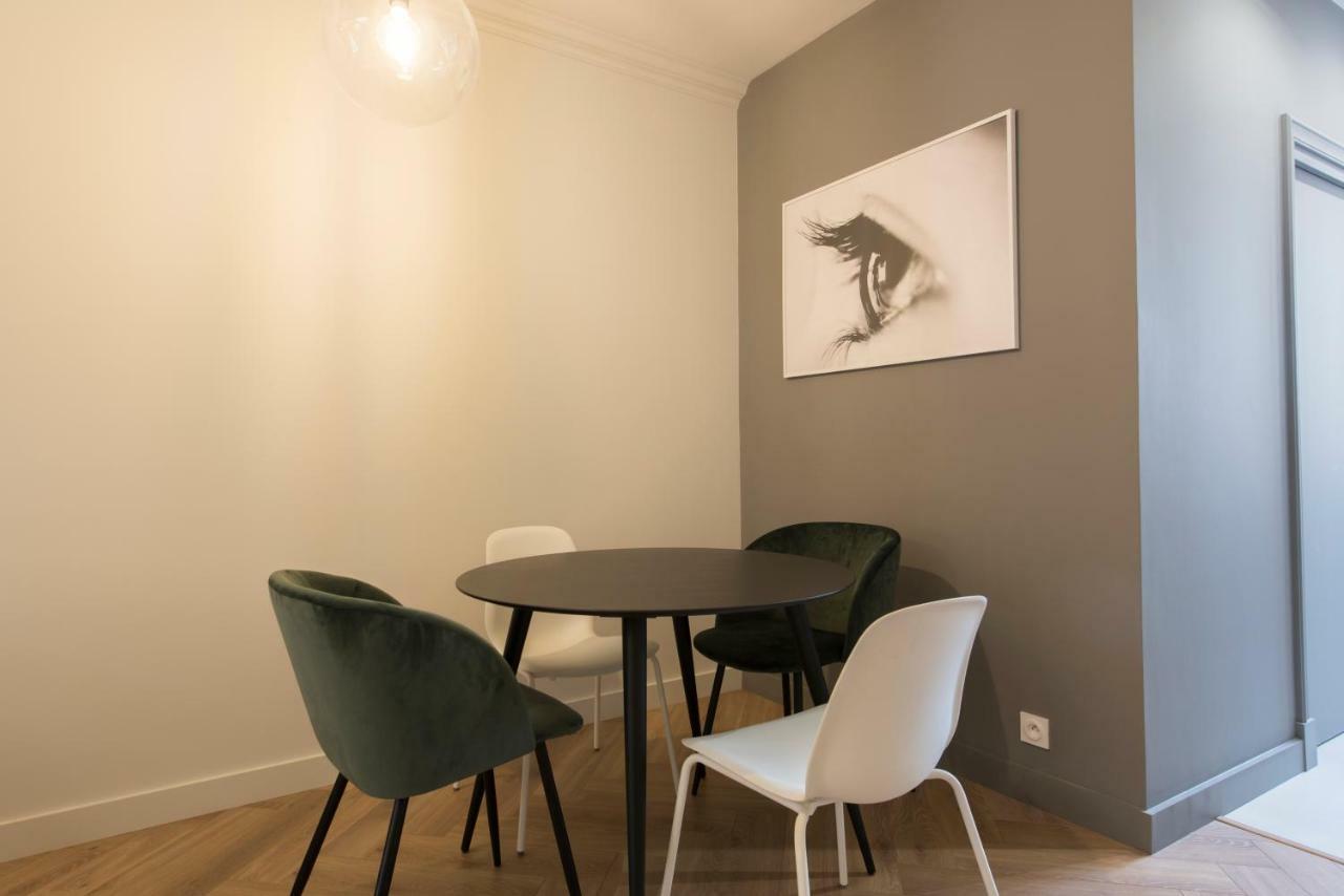 F2 Chambre En Duplex Saint-Raphaël Exteriör bild